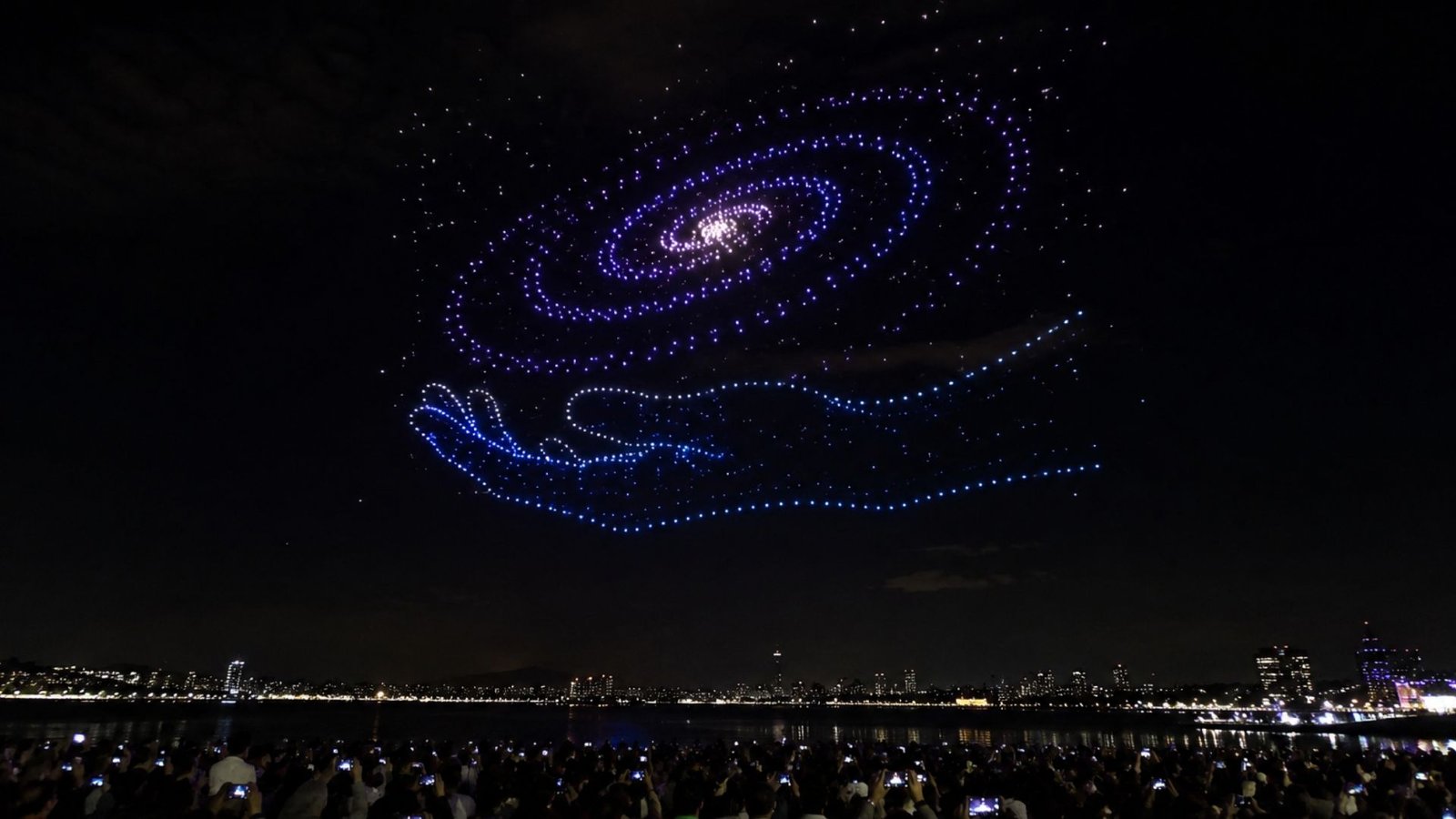 Spectacle de drones lumineux conçu par Celesta