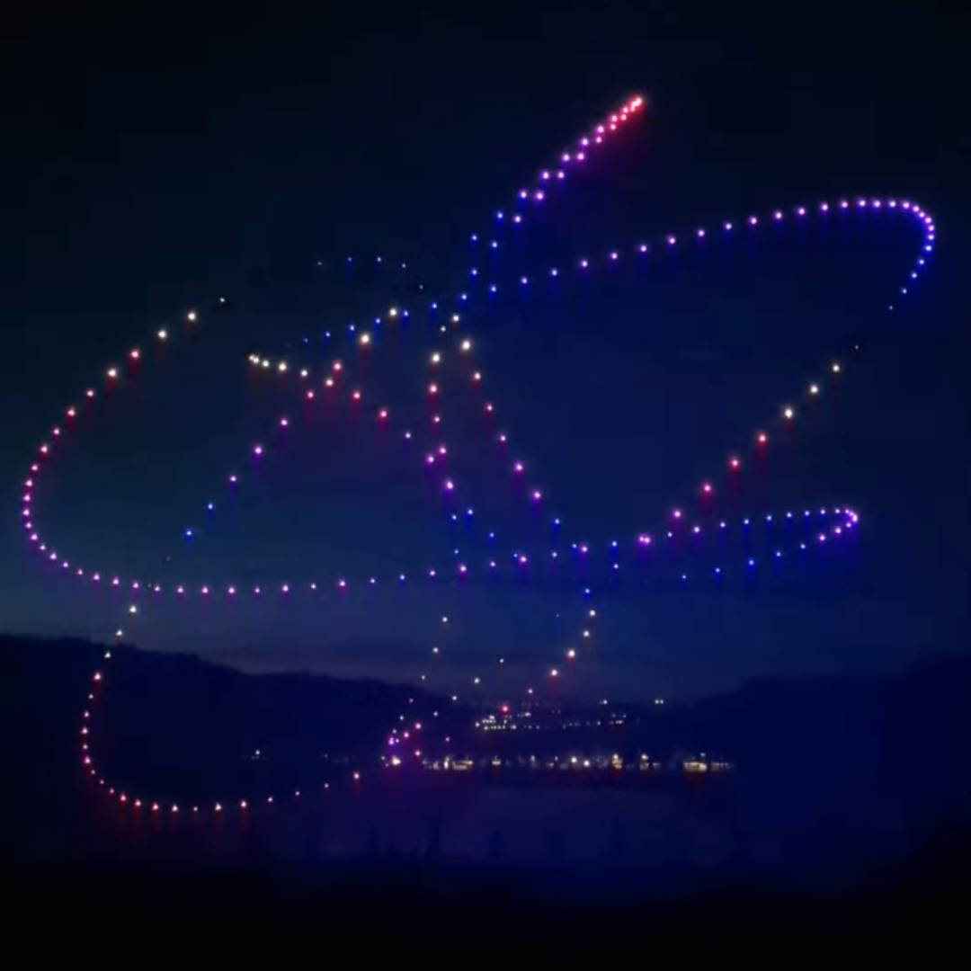 Drone light show: the new way to light up the sky at your events