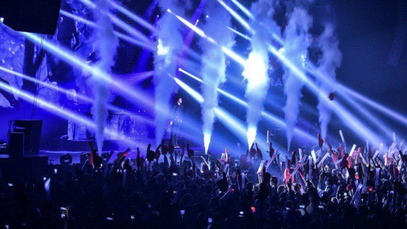 Stage special effects: a technique at the service of directors